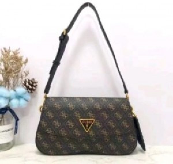 GUESS Womens Ginevra Shoulder Bag
